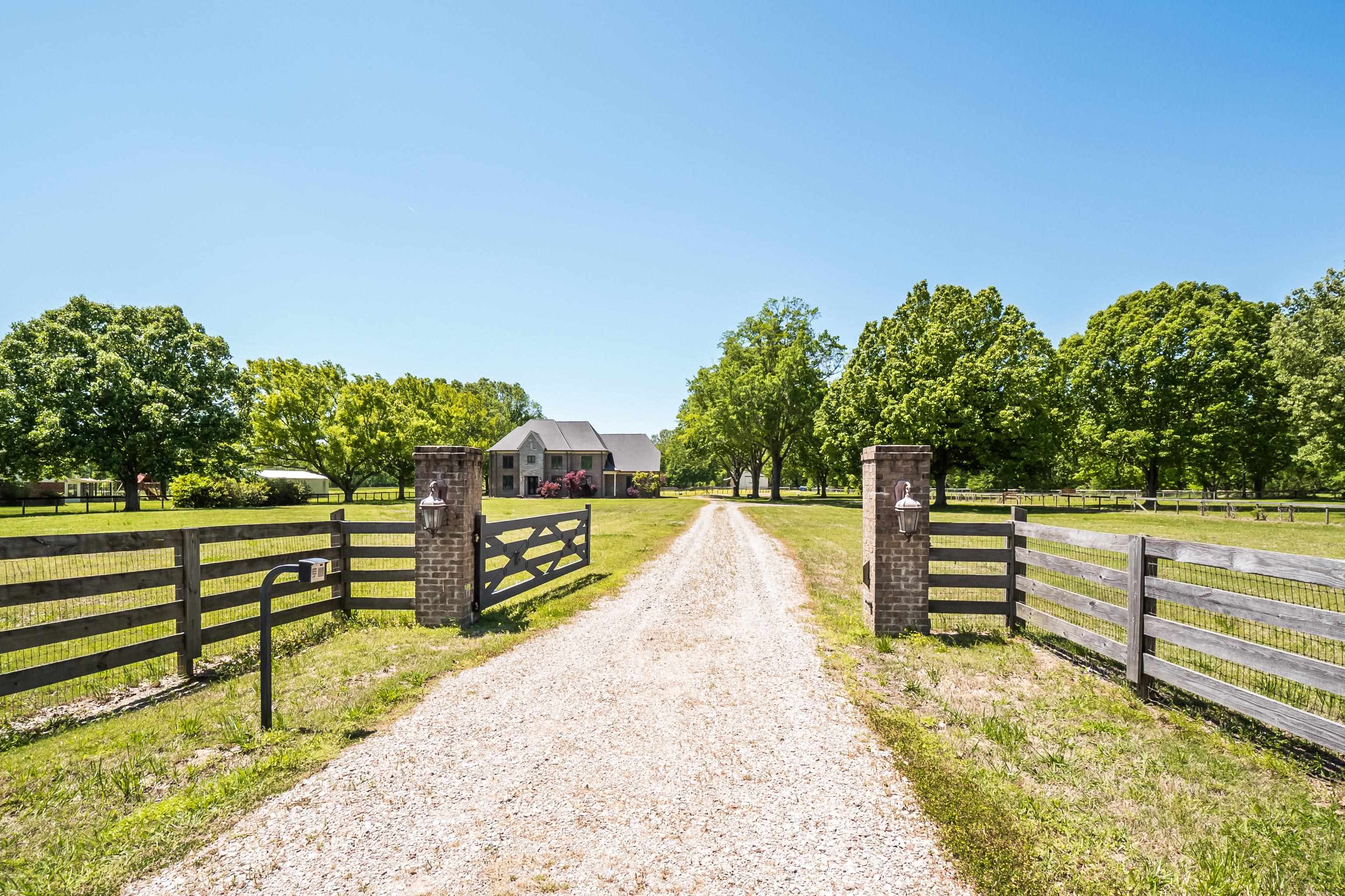 601 South Collierville Arlington Road Collierville, TN 38017 - Photo 1 of 25 Gallery Image 1