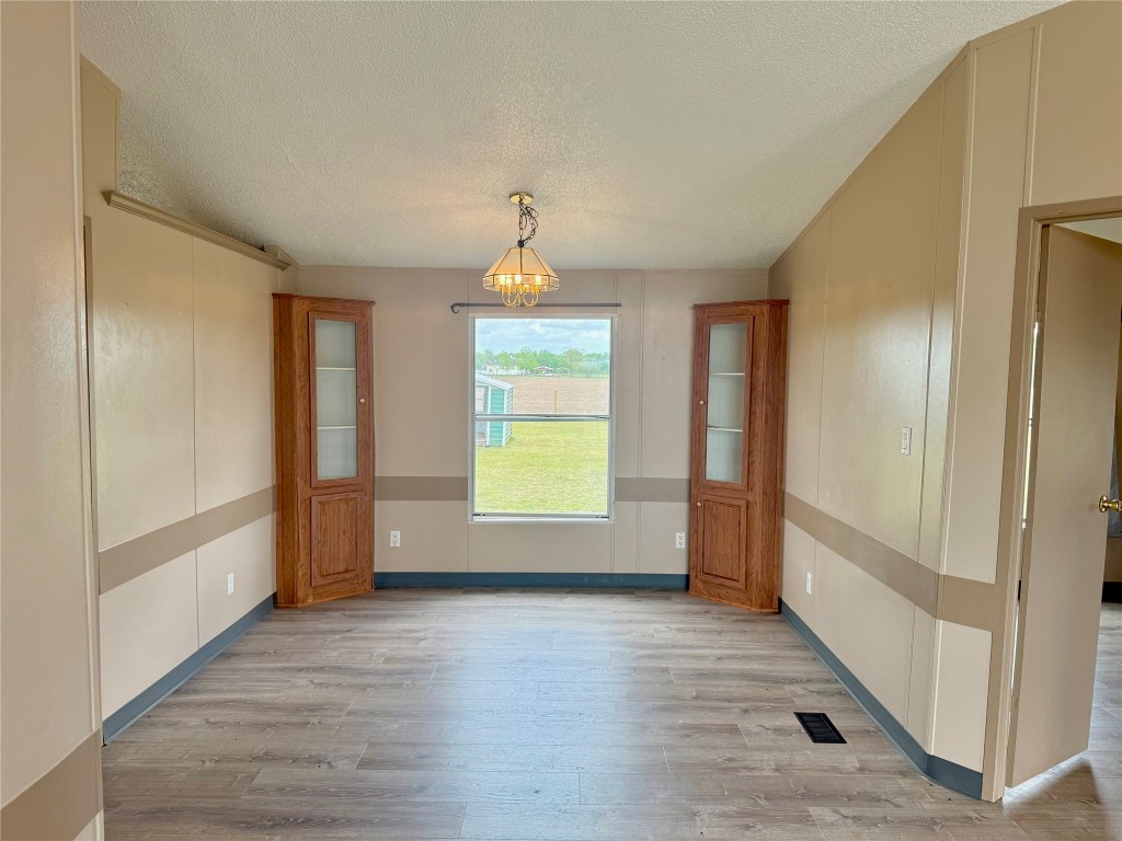 1841 County Road 382 Rosharon, TX 77583 - Photo 7 of 20