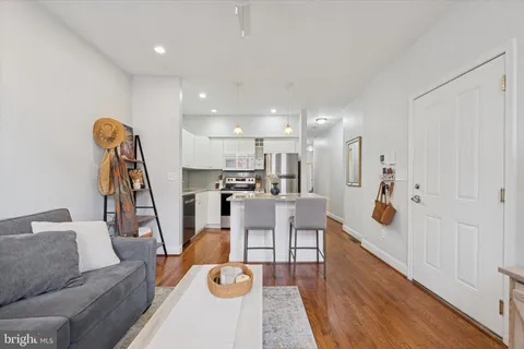 $275,000 | 1759 Frankford Avenue, Unit 4, Philadelphia, PA 19125