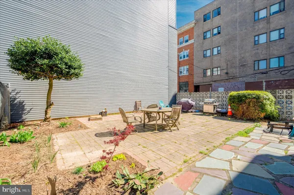 $275,000 | 1759 Frankford Avenue, Unit 4, Philadelphia, PA 19125