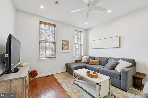 $275,000 | 1759 Frankford Avenue, Unit 4, Philadelphia, PA 19125