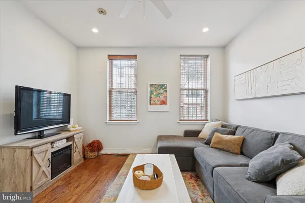 $275,000 | 1759 Frankford Avenue, Unit 4, Philadelphia, PA 19125