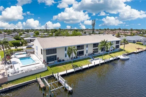 $199,900 | 3631 Southeast 10th Avenue, Unit 102, Cape Coral, FL 33904