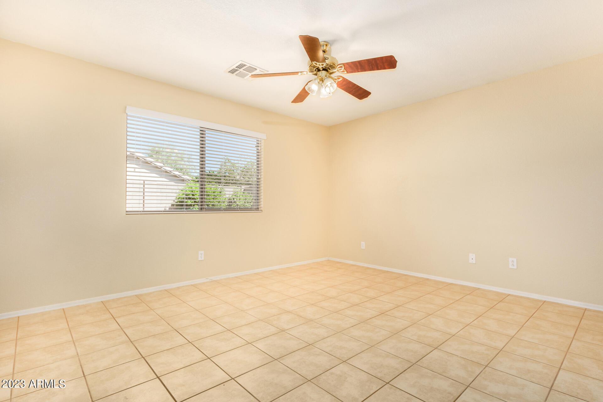 8548 West Hatcher Road Peoria, AZ 85345 - Photo 18 of 38 Photo #18