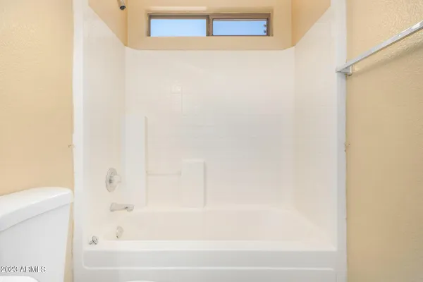 $1,695 | 8548 West Hatcher Road, Peoria, AZ 85345