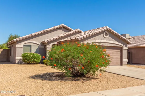$1,695 | 8548 West Hatcher Road, Peoria, AZ 85345