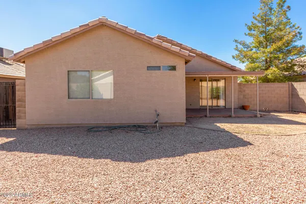 $1,695 | 8548 West Hatcher Road, Peoria, AZ 85345