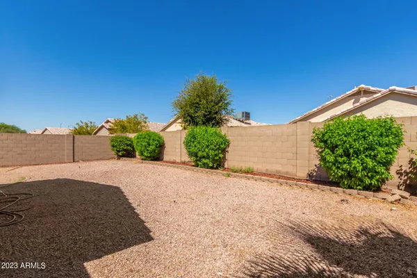$1,695 | 8548 West Hatcher Road, Peoria, AZ 85345