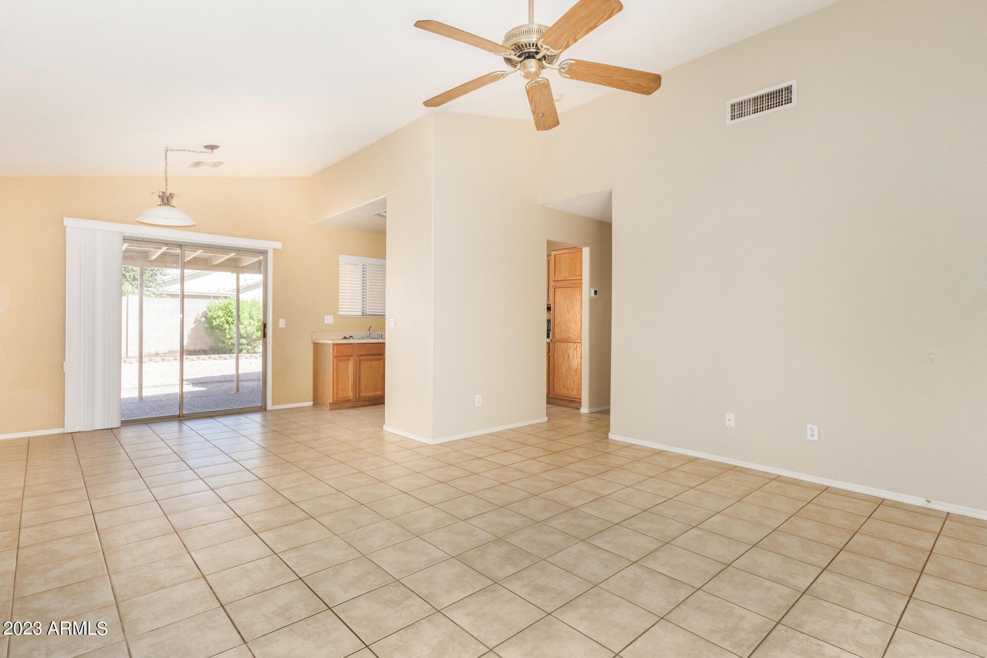 8548 West Hatcher Road Peoria, AZ 85345 - Photo 10 of 38 Photo #10