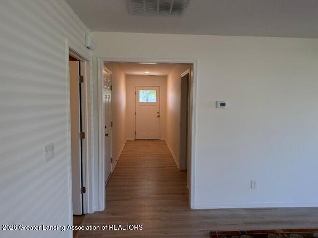 3954 Mustang Road East Lansing, MI 48823 - Photo 5 of 15 Entry