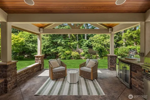 $3,749,000 | 20450 Northeast 71st Street, Redmond, WA 98053