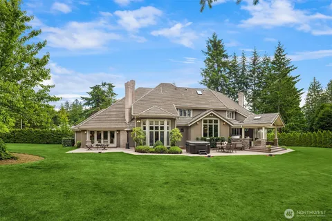 $3,749,000 | 20450 Northeast 71st Street, Redmond, WA 98053