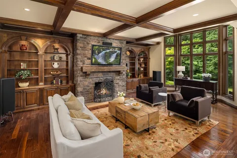 $3,749,000 | 20450 Northeast 71st Street, Redmond, WA 98053