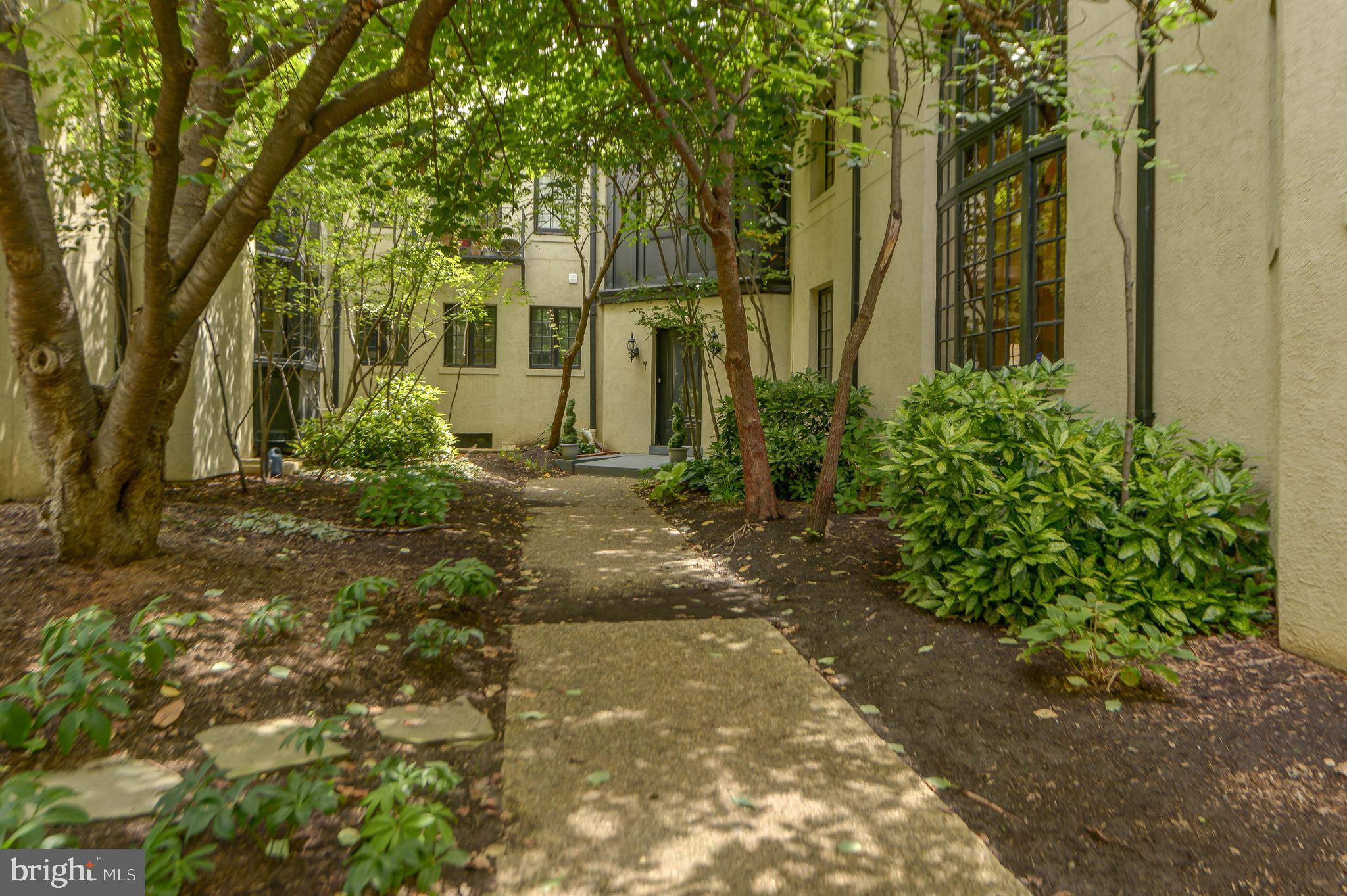 2633 15th Street Northwest, Unit 8 Washington, DC 20009 - Photo 31 of 40