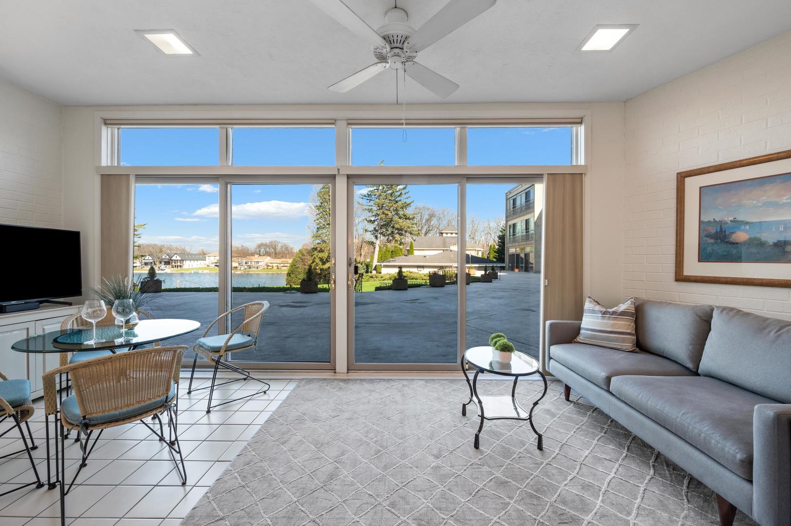 1 North Dee Road, Unit 1C Park Ridge, IL 60068 - Photo 12 of 22