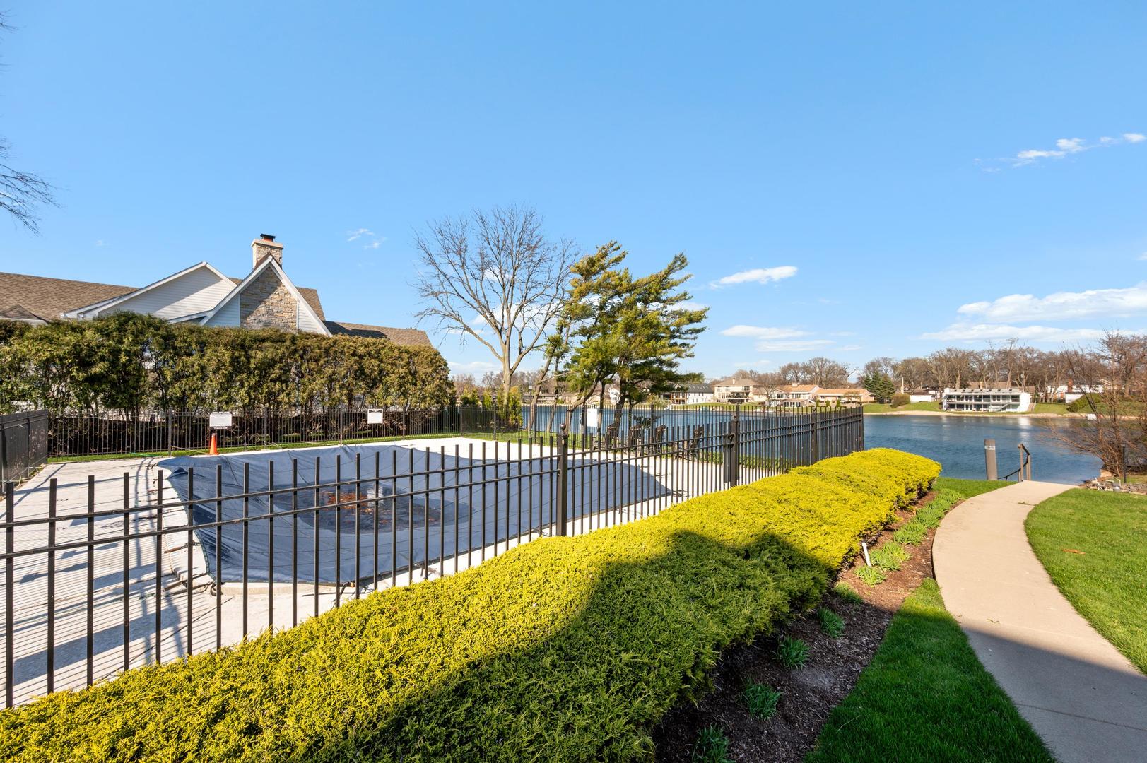 1 North Dee Road, Unit 1C Park Ridge, IL 60068 - Photo 20 of 22