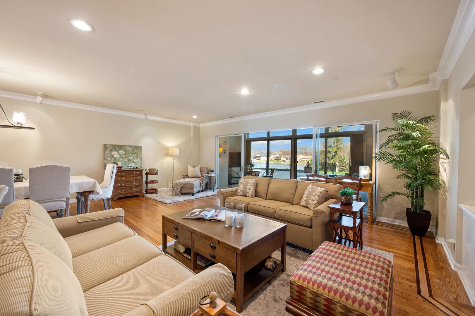 1 North Dee Road, Unit 1C Park Ridge, IL 60068 - Photo 10 of 22