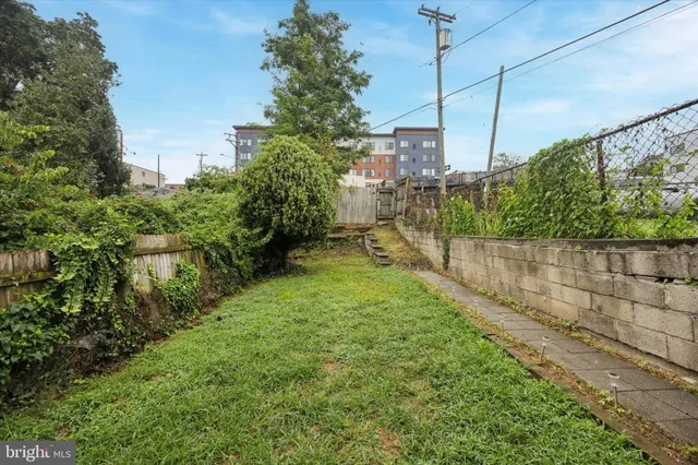 $324,999 | 367 Salaignac Street, Philadelphia, PA 19128