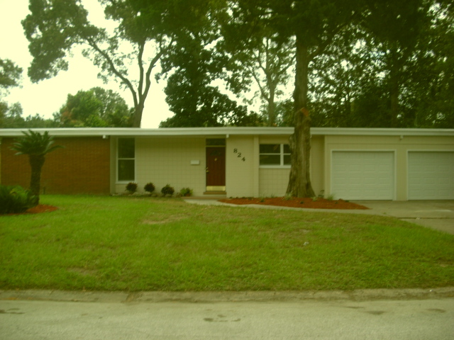 824 Middleton Road Jacksonville, FL 32211 - Photo 2 of 24 Front of home