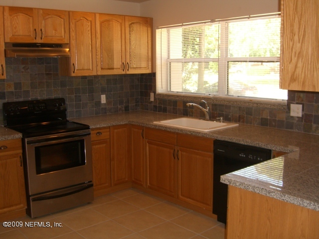 824 Middleton Road Jacksonville, FL 32211 - Photo 3 of 24 kitchen