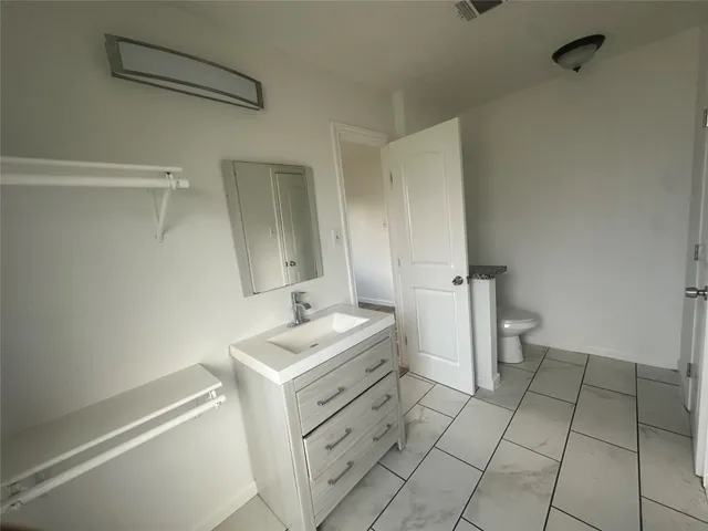 $245,000 | 11435 Meadoway Drive, Houston, TX 77089