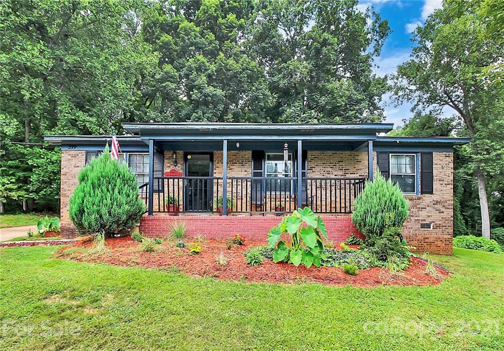 599 Stateline Road Clover, SC 29710 - Photo 1 of 27 Gallery Image 1