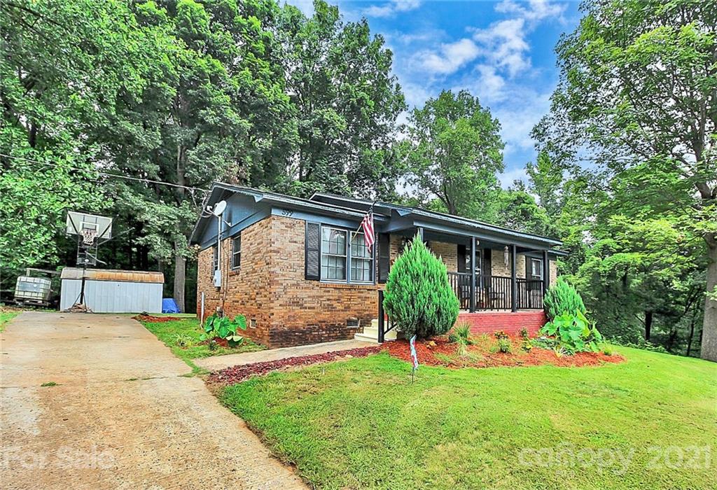 599 Stateline Road Clover, SC 29710 - Photo 3 of 27 Gallery Image 3