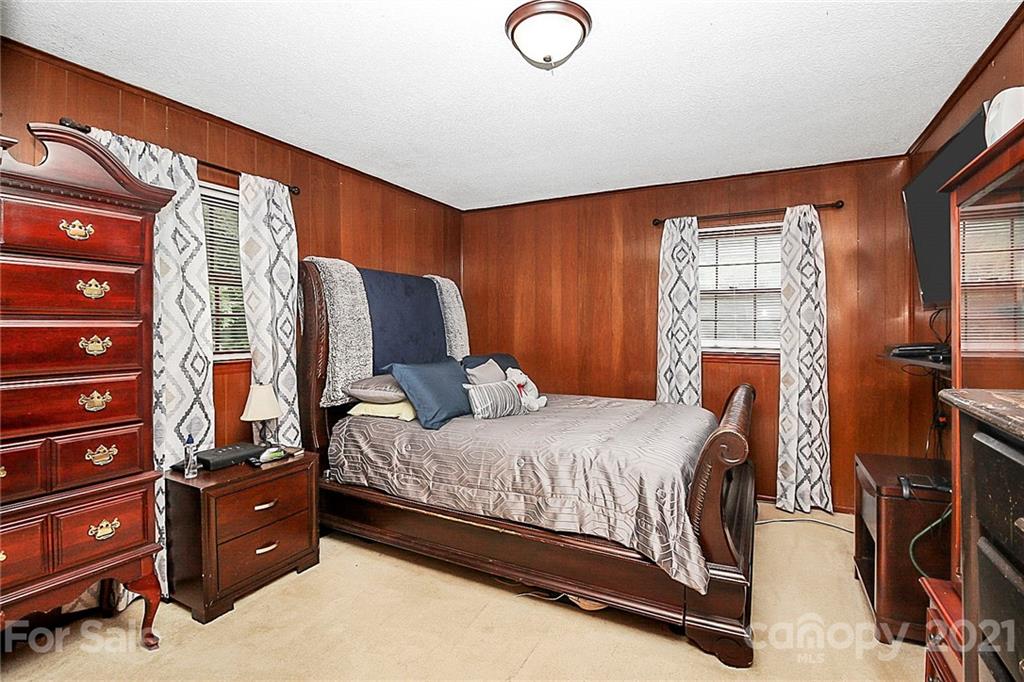 599 Stateline Road Clover, SC 29710 - Photo 22 of 27 Gallery Image 22