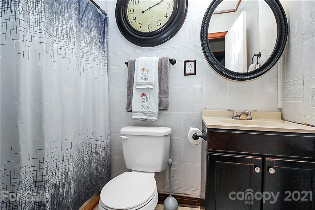 599 Stateline Road Clover, SC 29710 - Photo 23 of 27 Gallery Image 23