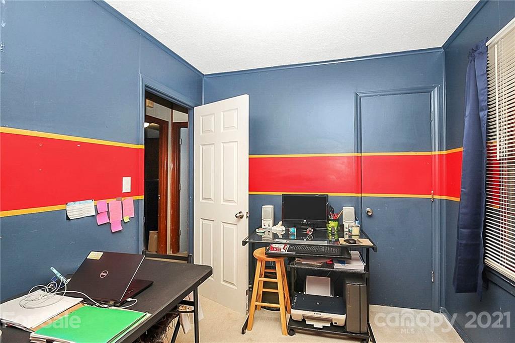 599 Stateline Road Clover, SC 29710 - Photo 24 of 27 Gallery Image 24
