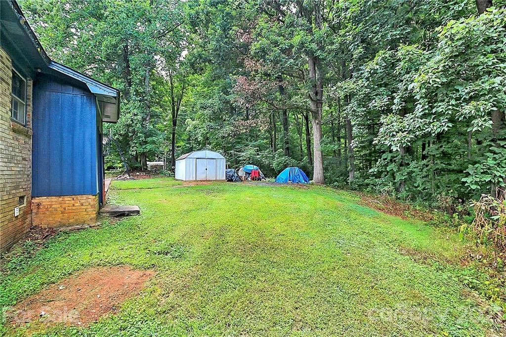 599 Stateline Road Clover, SC 29710 - Photo 8 of 27 Gallery Image 8
