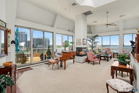 $1,300,000 | 88 Southfield Avenue, Unit P6, Stamford, CT 06902