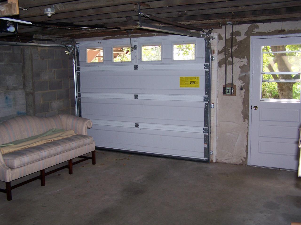 153 Ottaway Road Troutville, VA 24175 - Photo 12 of 22 Garage