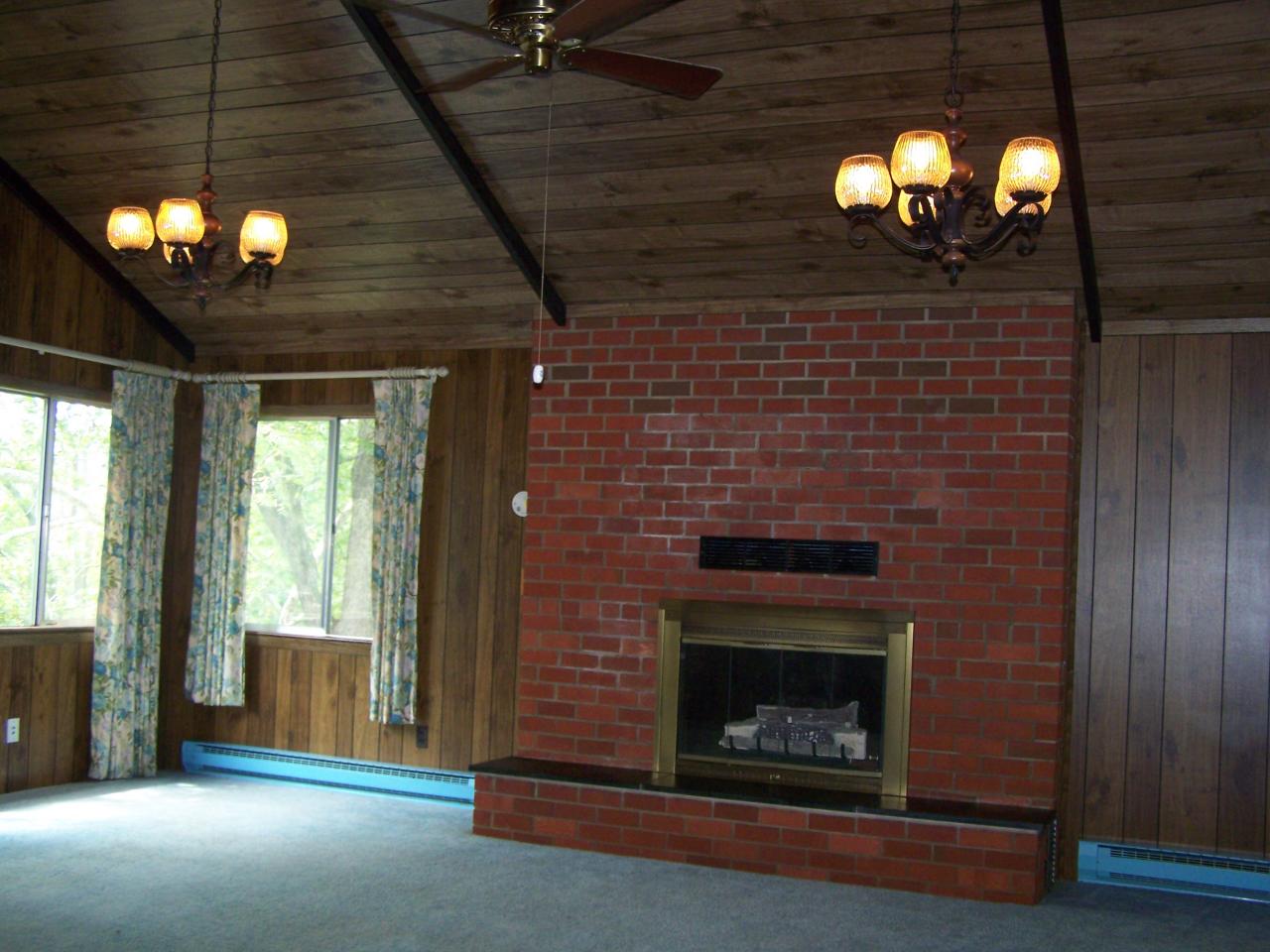 153 Ottaway Road Troutville, VA 24175 - Photo 4 of 22 Family Room