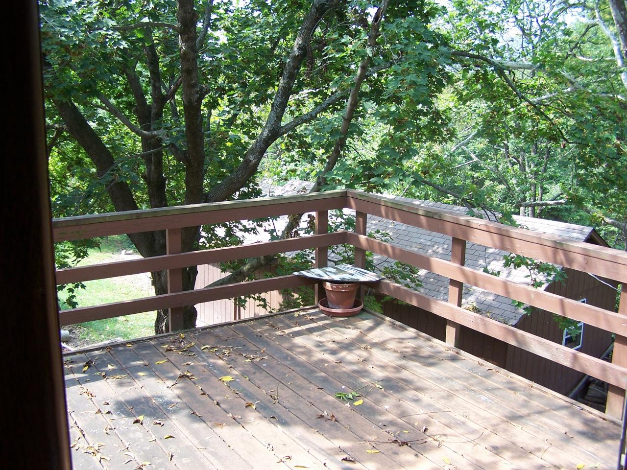 153 Ottaway Road Troutville, VA 24175 - Photo 5 of 22 Deck
