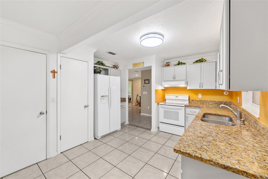 8900 Southwest 97th Lane Road, Unit H Ocala, FL 34481 - Photo 29 of 44