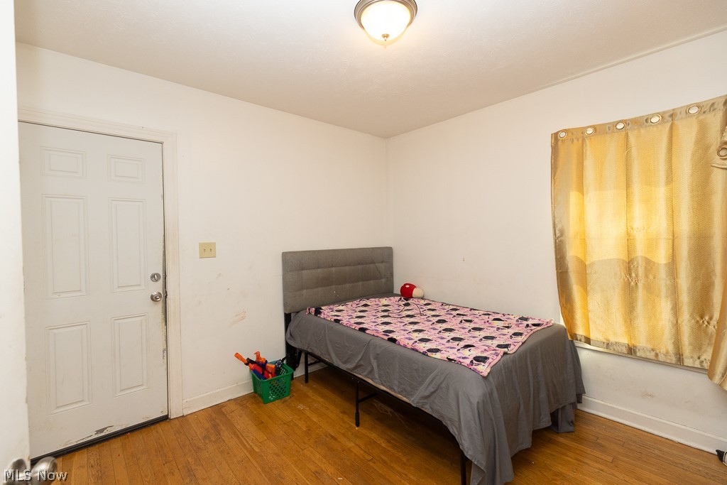 14221 Glenside Road Cleveland, OH 44110 - Photo 17 of 50