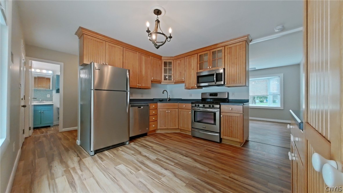 414 Williamsburg Road Utica, NY 13502 - Photo 9 of 35