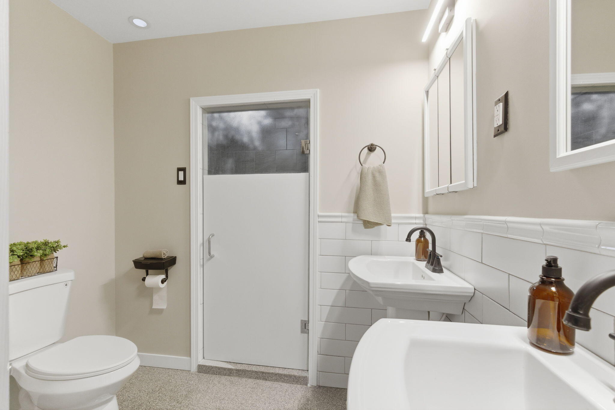 621 Old Forge Road Valparaiso, IN 46385 - Photo 10 of 15 a bathroom with a toilet sink and mirror