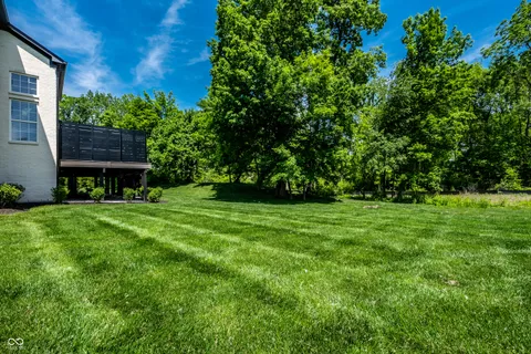 $870,000 | 2500 Fawn Bluff Court, Zionsville, IN 46077