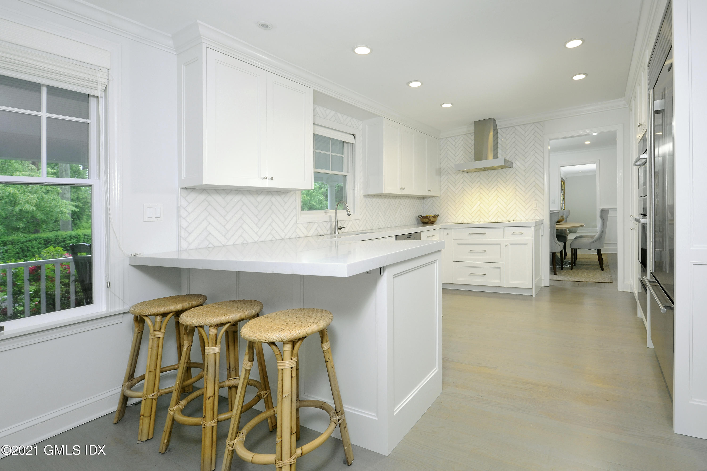 145 Shore Road Old Greenwich, CT 06870 - Photo 9 of 25 Kitch1