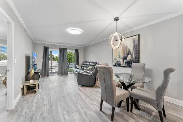$1,500 | 118 Lake Constance Drive, West Palm Beach, FL 33411