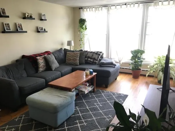 $2,100 | 47 Summer Street, Unit D, Northampton, MA 01060
