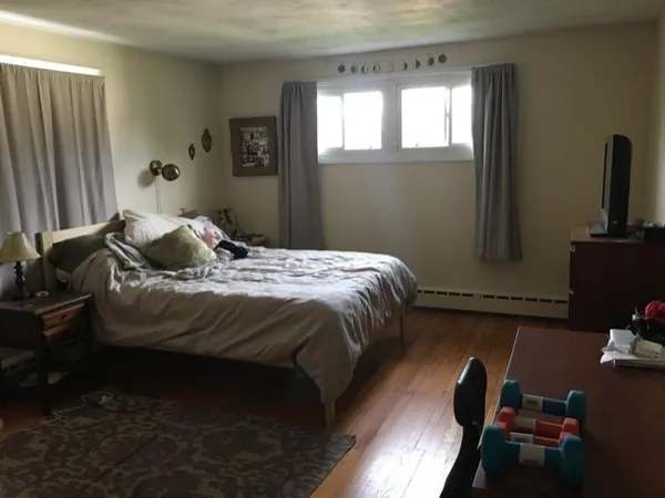 $2,100 | 47 Summer Street, Unit D, Northampton, MA 01060