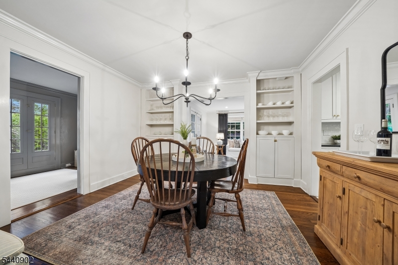 27 Pine Grove Avenue Summit, NJ 07901 - Photo 10 of 37