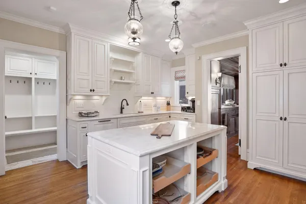 $1,495,000 | 2504 Euclid Place, Minneapolis, MN 55405