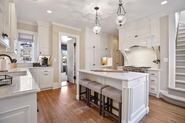 $1,495,000 | 2504 Euclid Place, Minneapolis, MN 55405