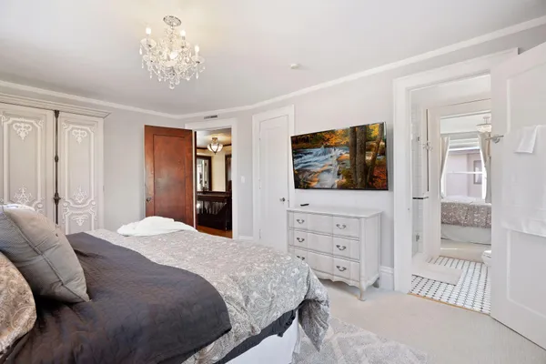 $1,495,000 | 2504 Euclid Place, Minneapolis, MN 55405