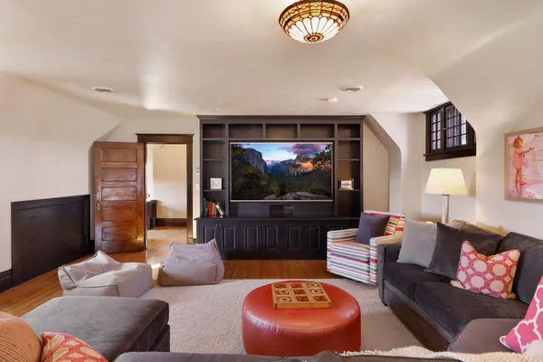 $1,495,000 | 2504 Euclid Place, Minneapolis, MN 55405