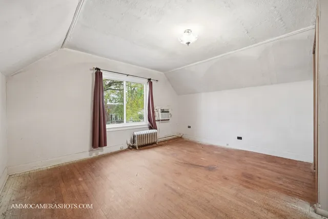 $277,500 | 9611 South Homan Avenue, Evergreen Park, IL 60805